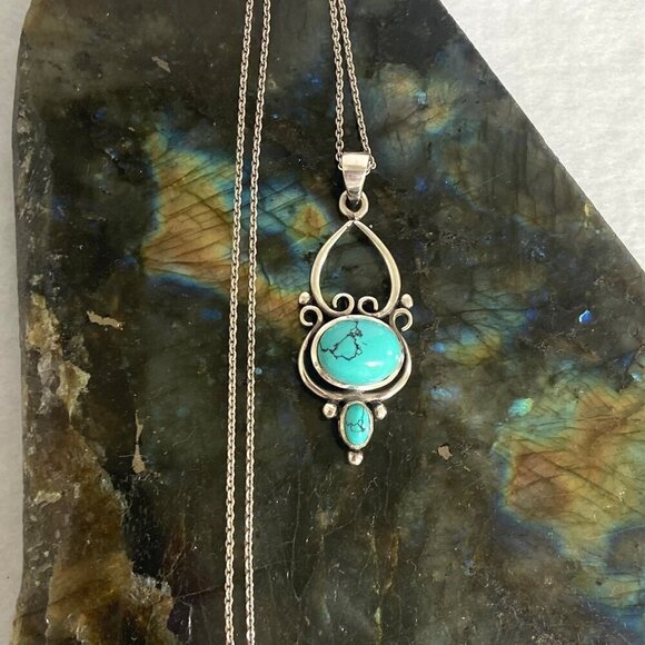 Sterling Silver 925 Scrollwork Turquoise Cabochon Pendant Necklace 16"-18" Chain - Picture 11 of 16